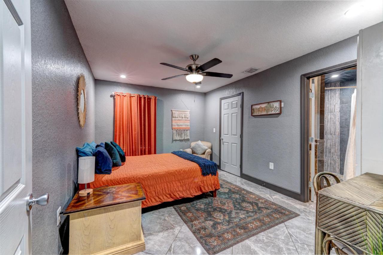 Private Hot Tub3Bd2Ba 2 Miles To Sa River Walk San Antonio Extérieur photo